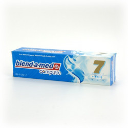 Pasta do zębów Blend-a-med comp 7...